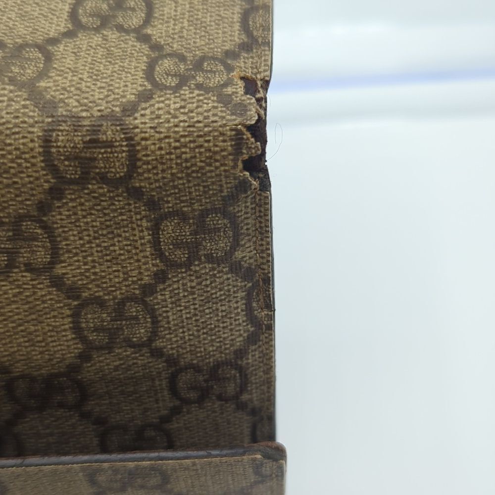 Gucci Tan and Brown Monogram Wallet - Picture 5 of 14